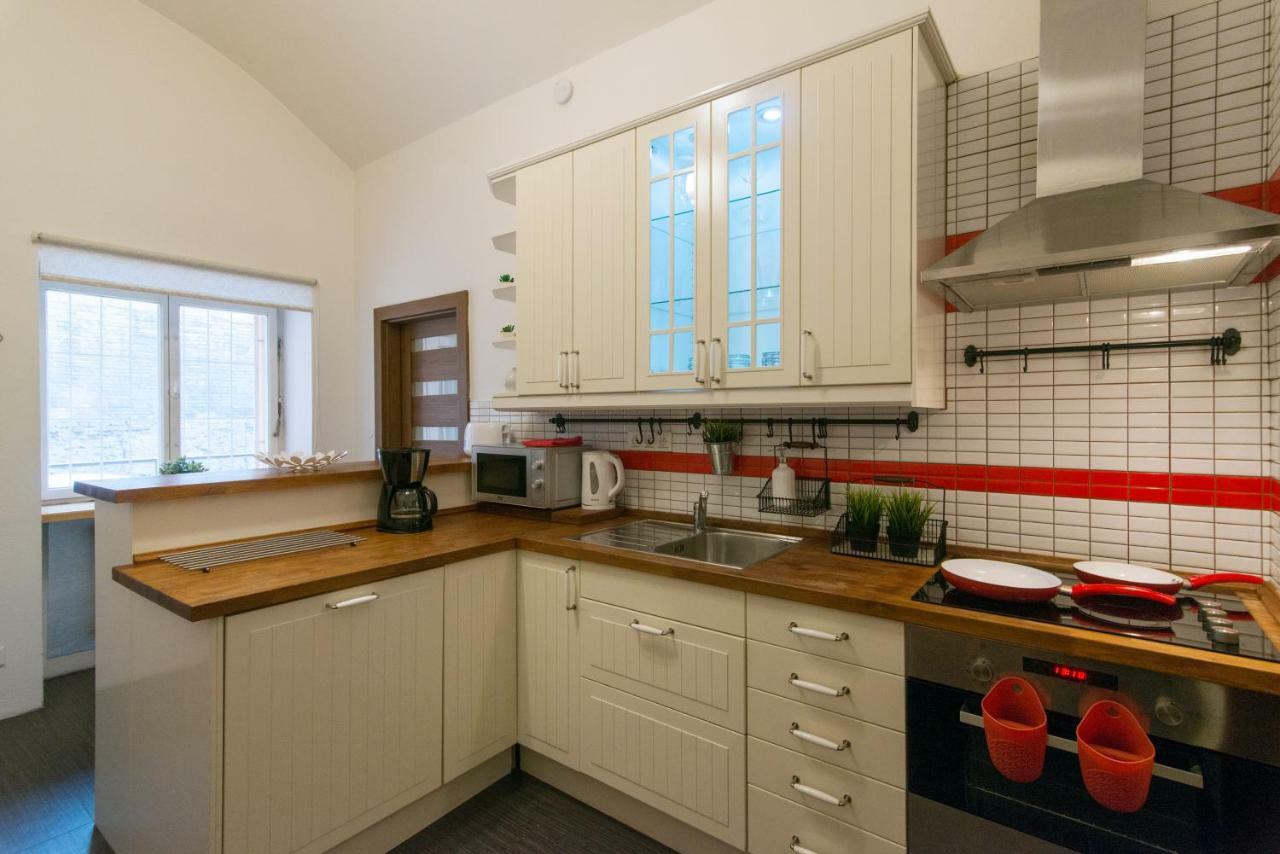Spacious apartment near Wenceslas Square Praga Exterior foto