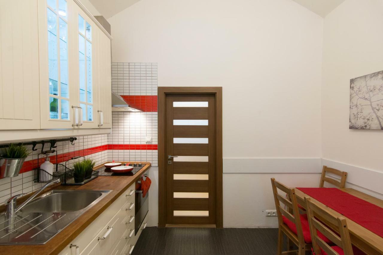 Spacious apartment near Wenceslas Square Praga Exterior foto